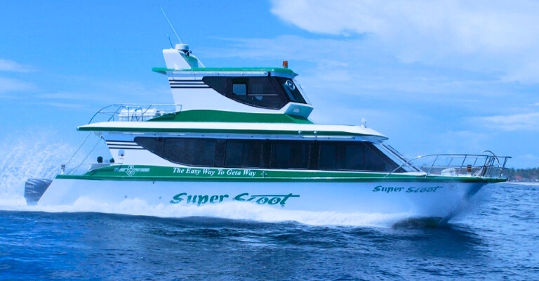 Scoot Fast Cruise fast boat